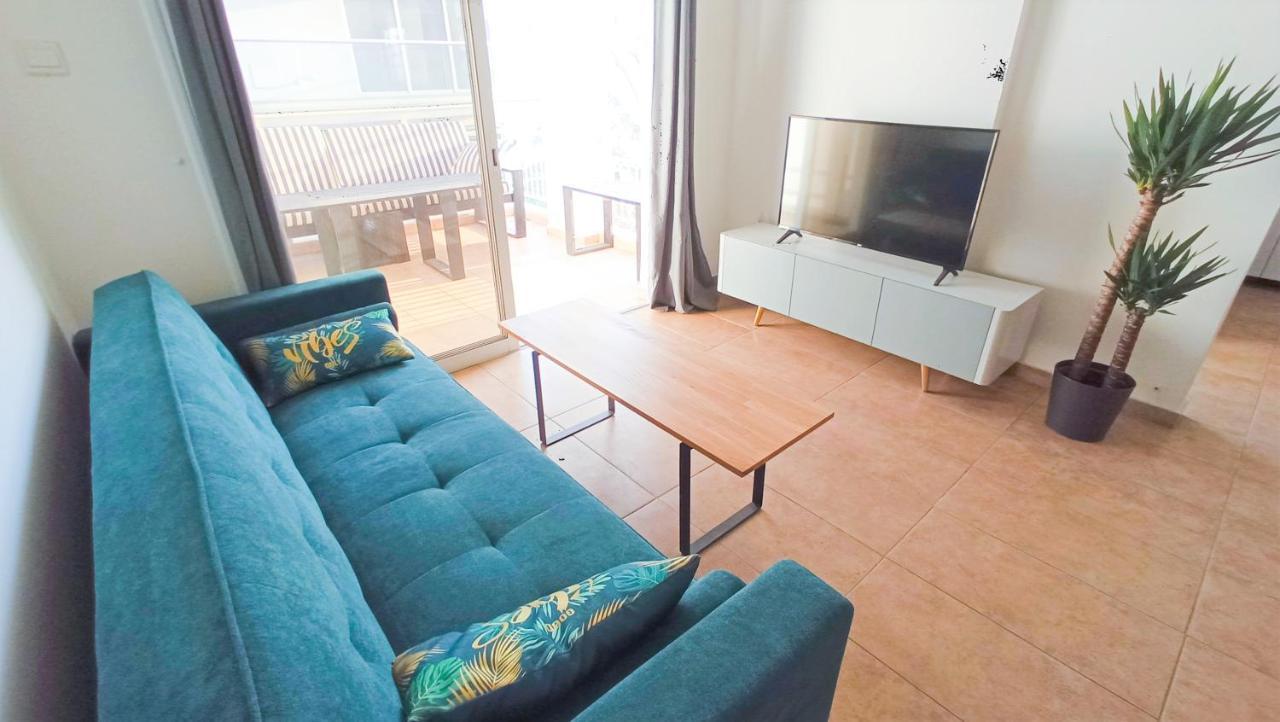 Luxury Private Rooms -Sea View, Netflix, Gym- 5 Min From Beach! - Private Room In Shared Apartment Lárnaca Exterior foto